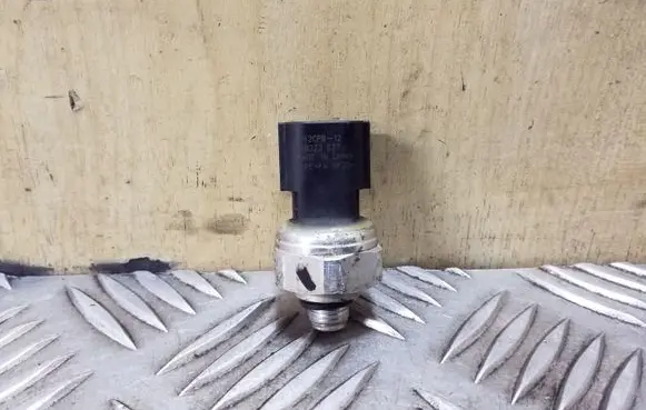 Air conditioning (A/C) pressure sensor