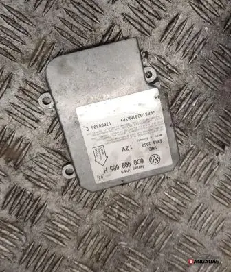 Skoda Fabia Mk1 (6Y) Airbag control unit/module 6q0909605h