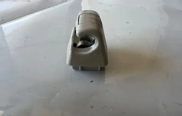 Mercedes-Benz C W203 Sun visor clip/hook/bracket 