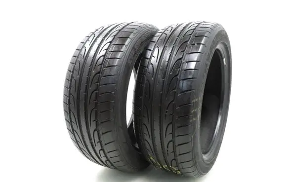Volkswagen Golf V R16 summer tire 