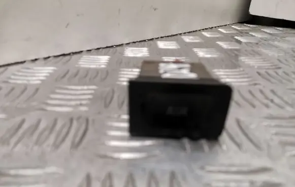Traction control (ASR) switch