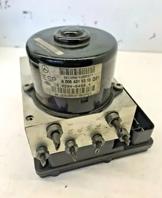 Mercedes-Benz C AMG W203 ABS Pump A0365454032 nr666