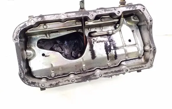 Oil sump