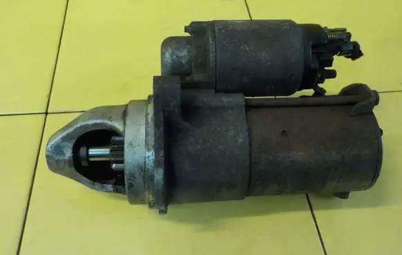 Opel Insignia A Starter motor 12609317 2SP12