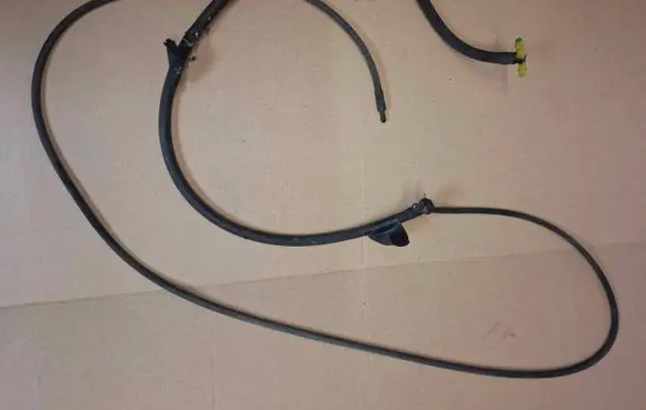 Volvo S80 Windshield washer spray nozzle 