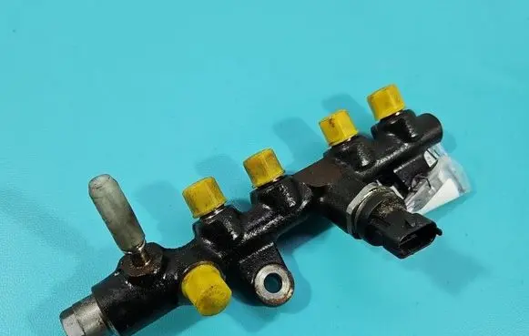 Dacia Dokker Fuel main line pipe 0281007280 IMPRK1578157