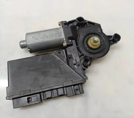 Audi A4 S4 B5 8D Rear door window regulator motor 8E0959802A 5WK47011BBF 105849103