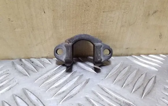 BMW X5 E53 Fuel Injector clamp holder
