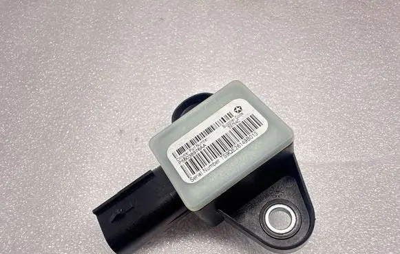 Jeep Cherokee Airbag deployment crash/impact sensor 39754C