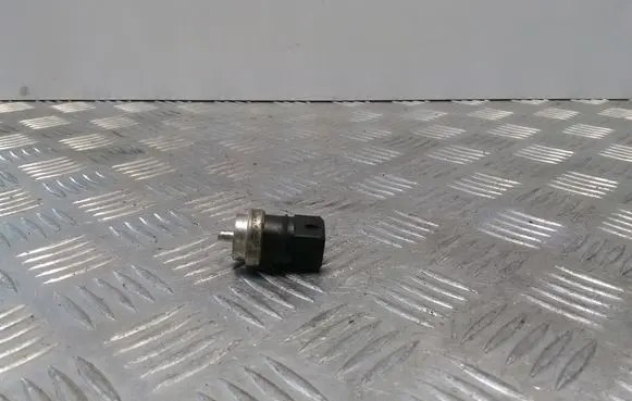 Coolant temperature sensor