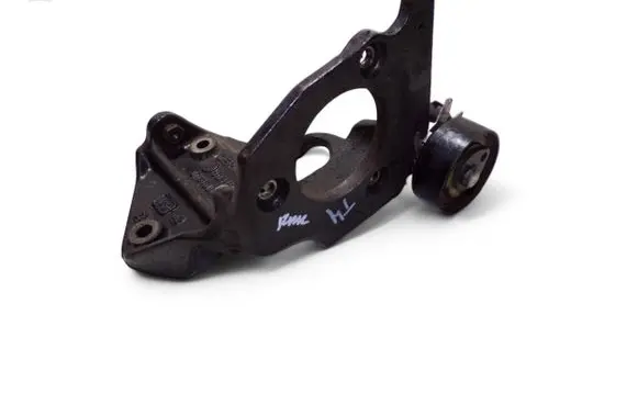 Volkswagen Transporter - Caravelle T4 Fuel pump bracket 074130147C