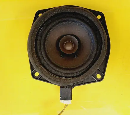 Mitsubishi Colt Front door speaker MN141417