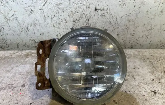 Subaru Outback Front fog light 7220649