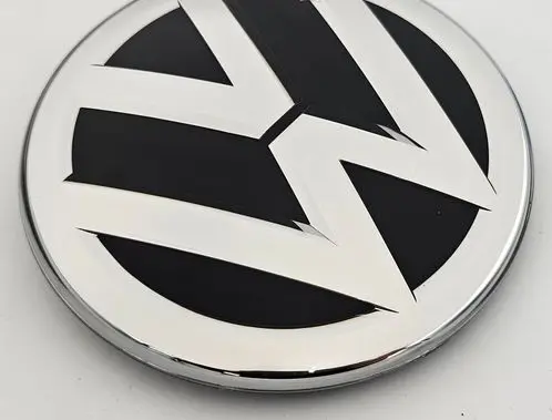 Volkswagen Jetta VII Manufacturer badge logo/emblem 3G0853601A