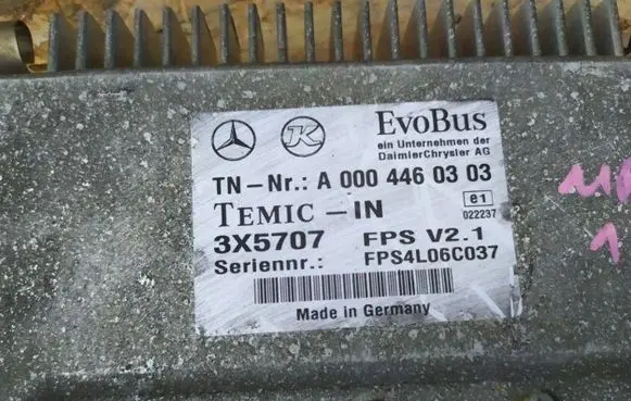 Volkswagen Golf IV ESP acceleration yaw rate sensor 1J0907655A