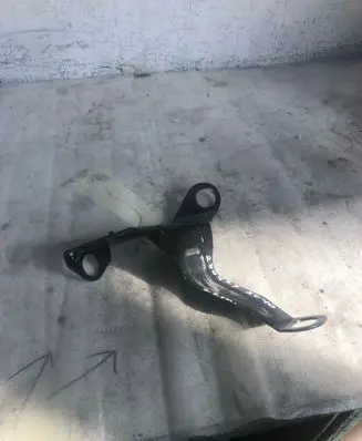 Volvo XC40 ABS pump bracket 32214379