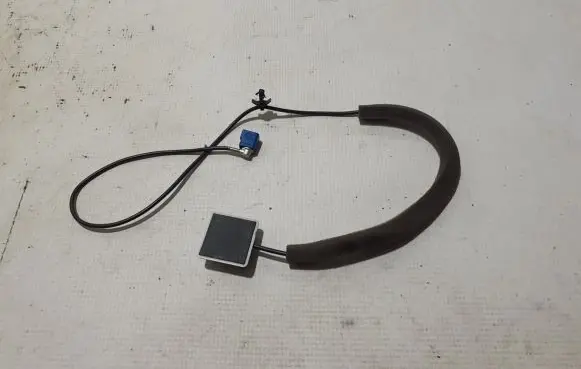Nissan NV200 Aerial antenna amplifier 25975BJ00A