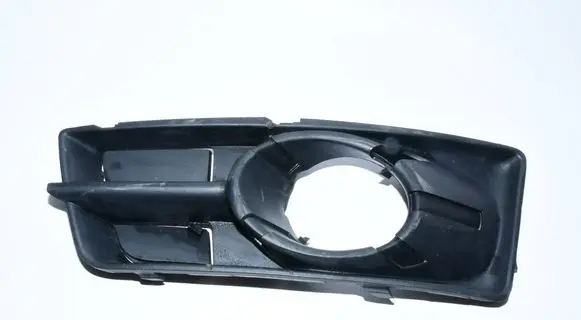 Mitsubishi Colt Front fog light trim/grill 6402A165