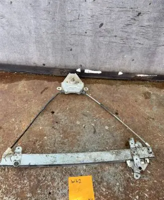 Nissan Almera Front door manual window regulator 