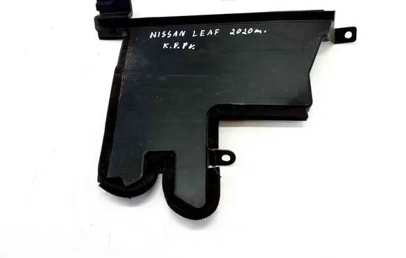 Nissan Leaf II (ZE1) Intercooler air guide/duct channel 921855SH0A