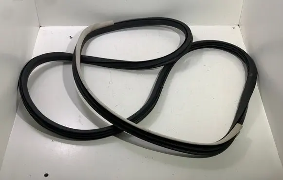 Renault Espace V (RFC) Rear door rubber seal (on body) 