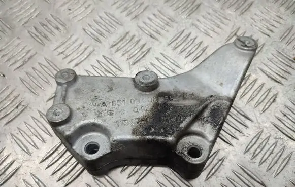Mercedes-Benz E C207 W207 Engine mounting bracket A6510940039