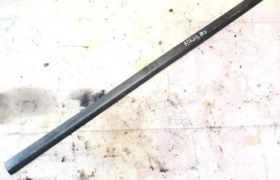 Mitsubishi Carisma Front door glass trim molding 