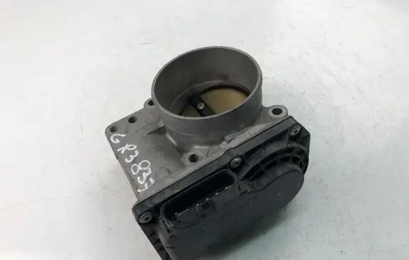 Volvo C70 Throttle valve 30711551