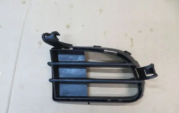 Fiat Idea Front bumper lower grill KH2032998
