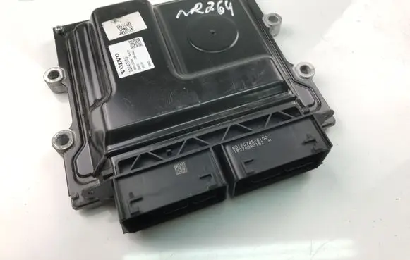 Volvo S90, V90 Engine control unit/module 32242005