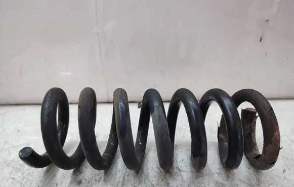 Mercedes-Benz E A207 Rear coil spring 