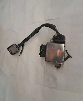 Toyota RAV 4 (XA40) Fan control module 4993003570