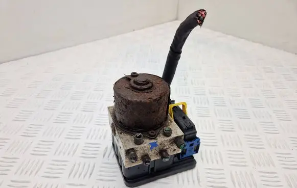 Renault Espace IV ABS Pump 8200808145 10020603464 P5CT2AAY7