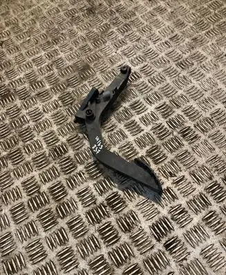 Mercedes-Benz ML W163 Accelerator throttle pedal 1633000204 A1633000204
