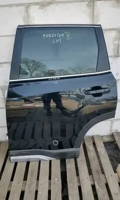 Subaru Forester SK Rear door
