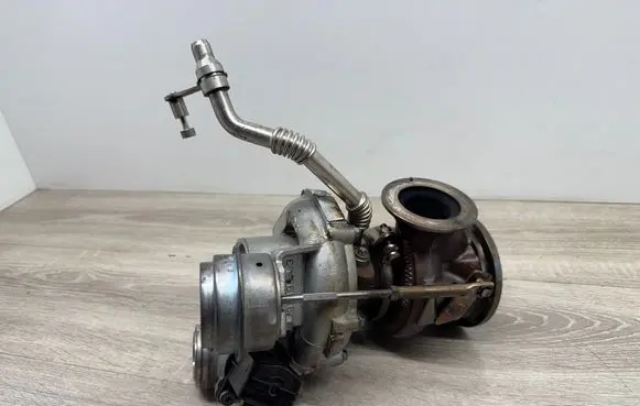 BMW 7 F01 F02 F03 F04 Turbo MGT22569 7576985 7936478