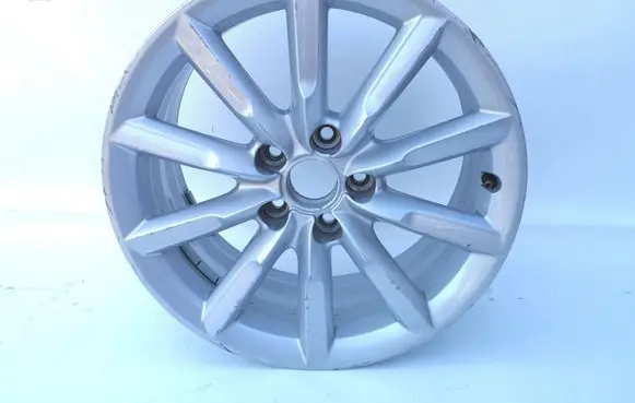 Audi Q3 8U R17 alloy rim