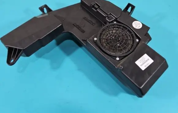 Audi A4 S4 B7 8E 8H Subwoofer speaker 8E903538203S IMPRK1416835