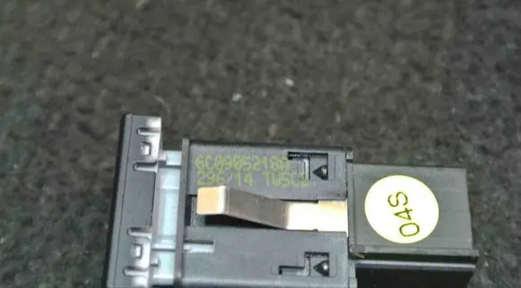 Volkswagen Polo V 6R Other switches/knobs/shifts 6C0905218A