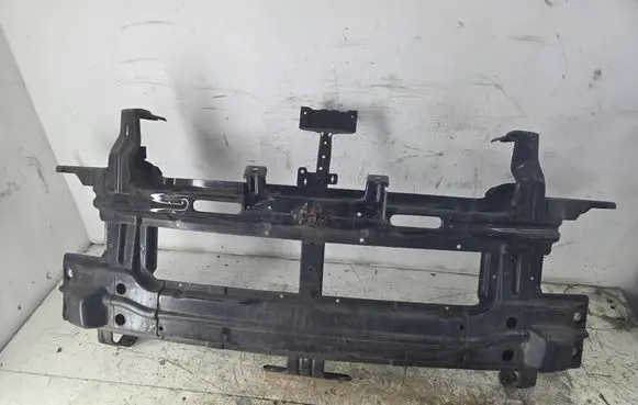Chevrolet Captiva Radiator support slam panel
