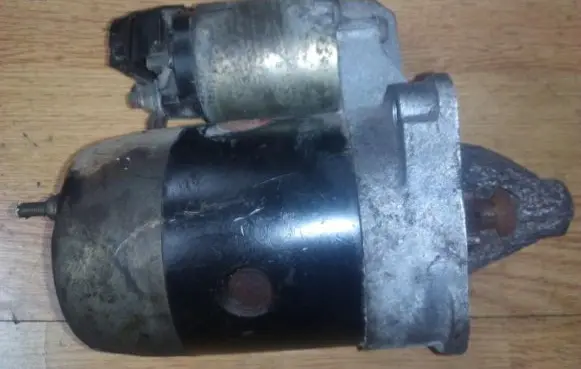 Mazda 323 Starter motor