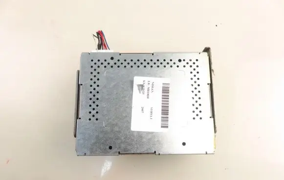 Nissan Versa Other control units/modules 28051EH00A