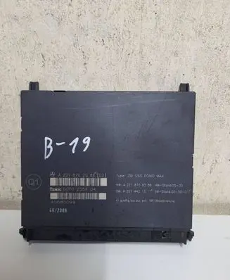 Mercedes-Benz S W221 Seat control module A2218702086 40080099 00002554D4