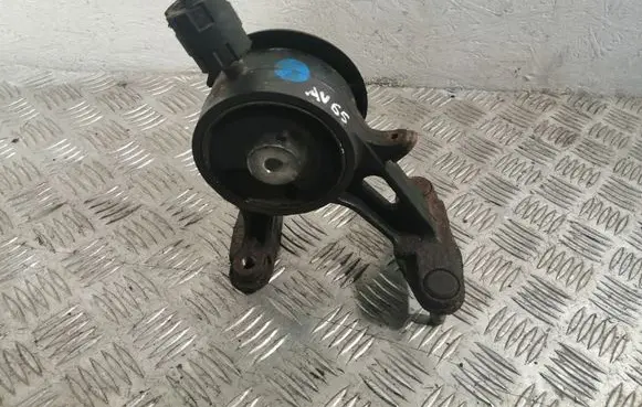 Toyota Avensis T270 Engine mount bracket 123710R060