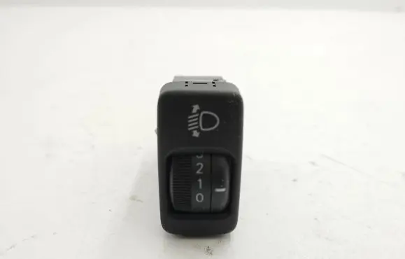 Lexus IS 220D-250-350 Headlight level height control switch 5705
