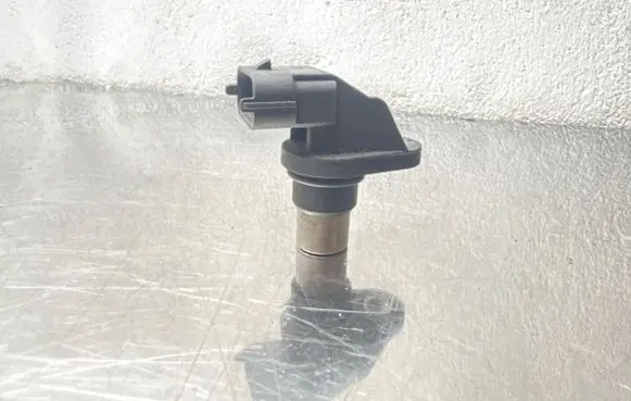 Opel Astra H Camshaft position sensor 002406 0281