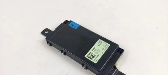 BMW iX Sunroof control unit/module 5A8E8F1