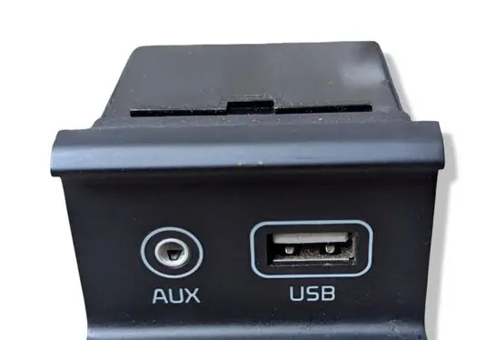 KIA Optima USB socket connector 96120D4500