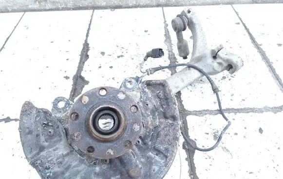 Audi A4 S4 B6 8E 8H Front wheel hub spindle knuckle 8E0407242B