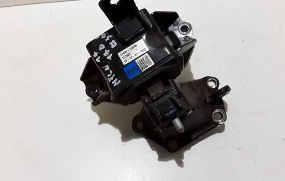 Hyundai Tucson LM Engine mount bracket 21830D3200 157005